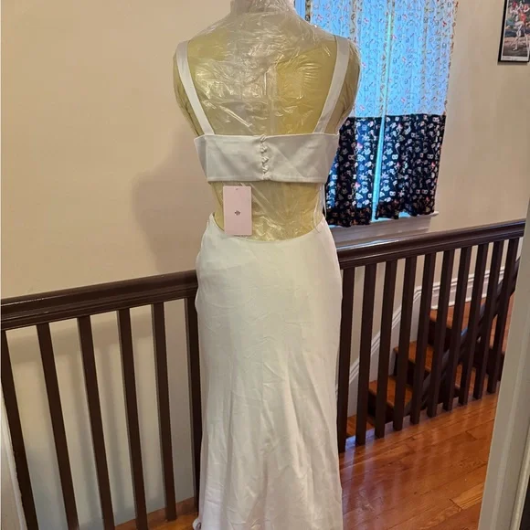 Anthropologie Sachin & Babi Sierra V-Neck Cutout Satin Midi dress, Size 10 NWT - Picture 7 of 13